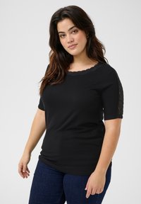 Футболка Футболка