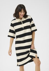 Платье Платье