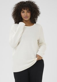 Длинный пуловер