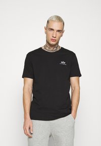 Футболка Футболка