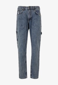 Узкие джинсы