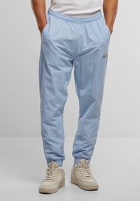 Спортивные штаны Спортивные штаны