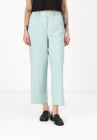 Широкие брюки