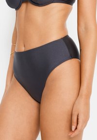 Низ от бикини