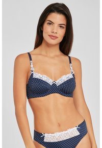 Бюстгальтер на косточках Бюстгальтер на косточках