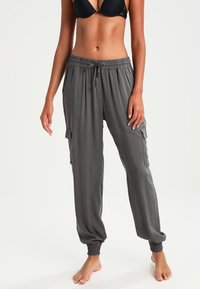 Пляжные шорты