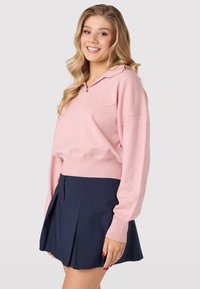 Пуловер Пуловер