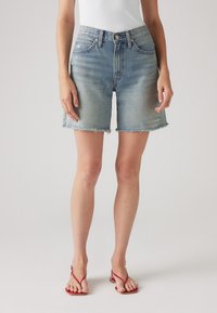 Джинсовые шорты Джинсовые шорты