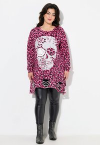 Длинная майка