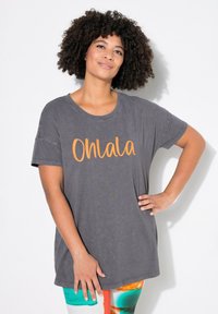 Длинная майка