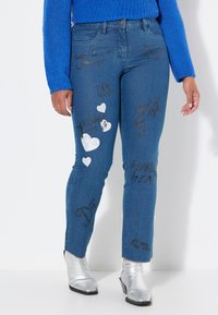 Джинсы Джинсы