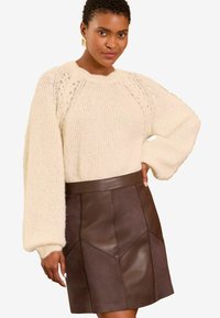 Кожаная юбка