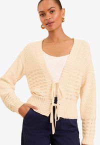 Вязаная кофта Вязаная кофта