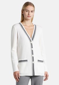 Длинный жилет Длинный жилет