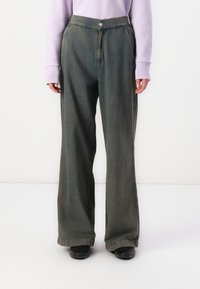 Широкие брюки