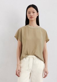 Блузка Блузка