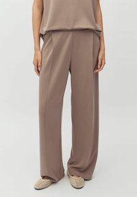 Широкие брюки