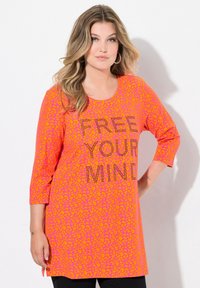 Длинная майка Длинная майка