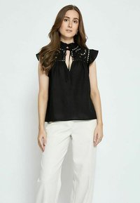 Блузка Блузка