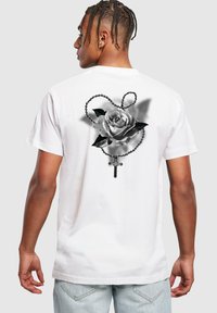 Футболка Футболка