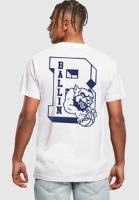 Футболка Футболка