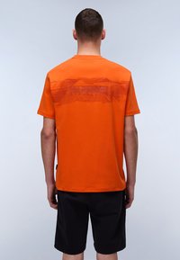 Футболка Футболка