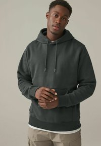 Толстовка Толстовка