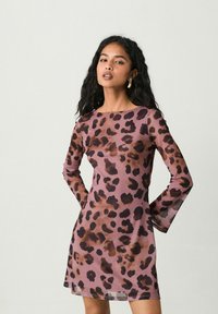 Короткое платье