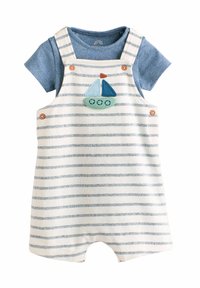 Набор одежды