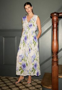 Пляжное платье