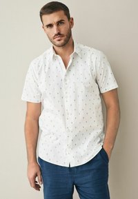 Рубашка с коротким рукавом