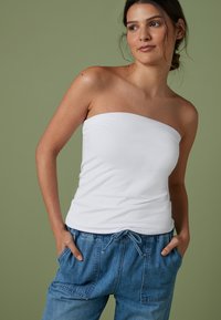 Топ без бретелек Топ без бретелек