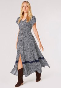 Платье макси