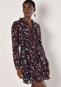 Короткое платье