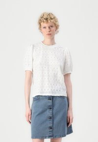 Футболка Футболка