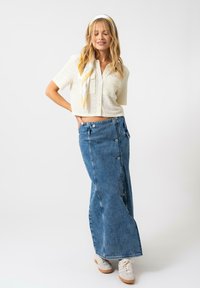 Блузка Блузка