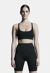 Спортивный бюстгальтер