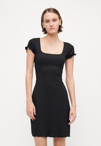 Летнее платье Летнее платье