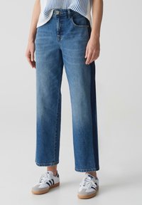 Свободные джинсы