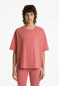 Спортивная майка