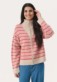 Жаккардовая вязаная кофта