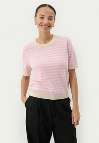 Футболка Футболка