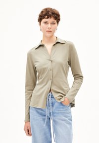 Блузка-рубашка