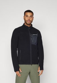 Флисовая куртка