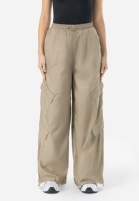 Юбка с накладными карманами Юбка с накладными карманами