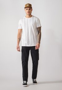 Футболка Футболка