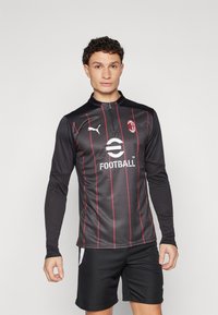 Спортивная форма Спортивная форма