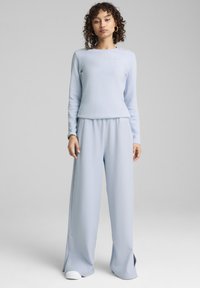 Спортивные штаны Спортивные штаны