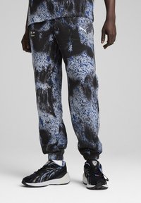 Спортивные штаны