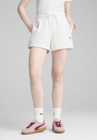 Шорты Шорты